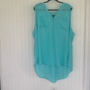 Torrid Harper aqua sleeveless blouse.  Size 4 (26-28)